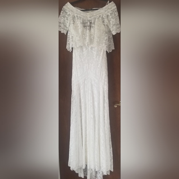 Beautiful ivory dress - Picture 2 of 8